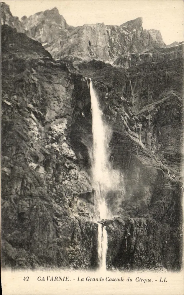 Gavarnie — A Grande Cascata do Cirque — LL - Frente