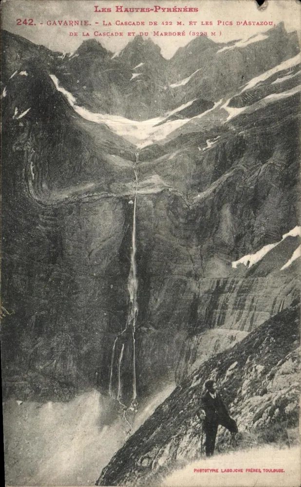 Gavarnie - Die 422 m hohe Wasserfälle und die Gipfel von Astazou (3223 m) — Phototypie Laboche Frères, Toulouse, n° 242 - Vorderseite