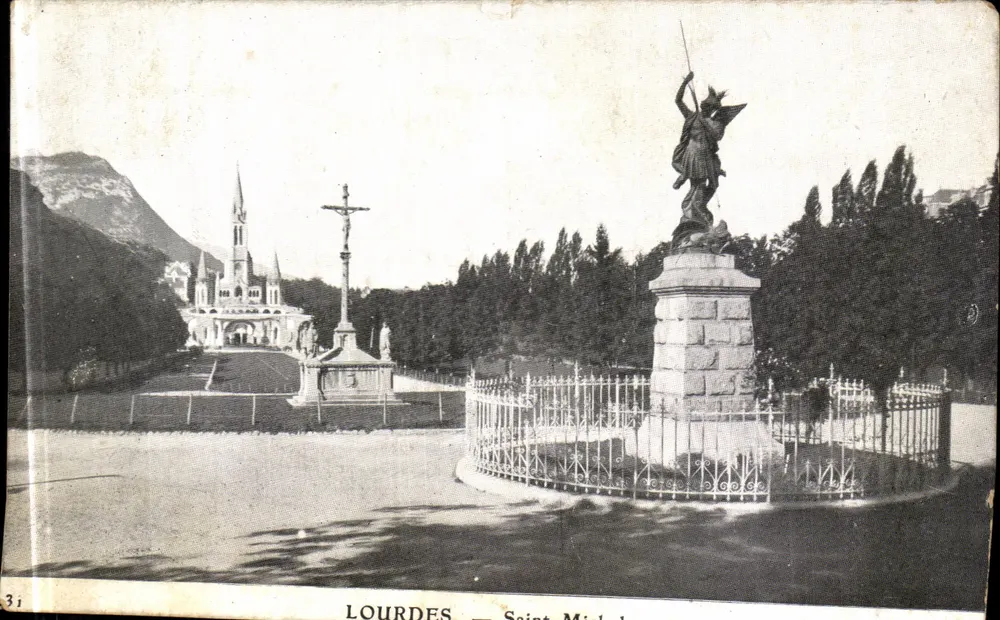 LOURDES — Santo Miguel — editor desconhecido, n° de série 31 - Frente