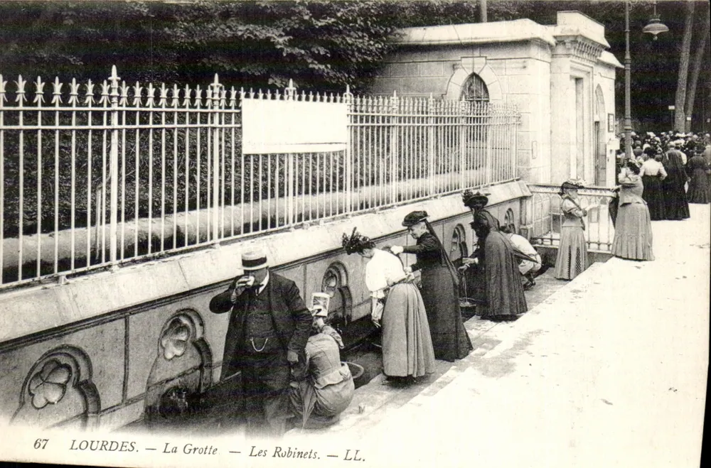 Lourdes — A Grotta — Os Robins — LL. - Frente