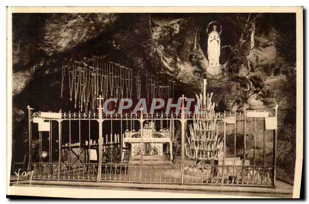 Lourdes — A Gruta Milagrosa — Edição E. Quinault Lourdes - Frente