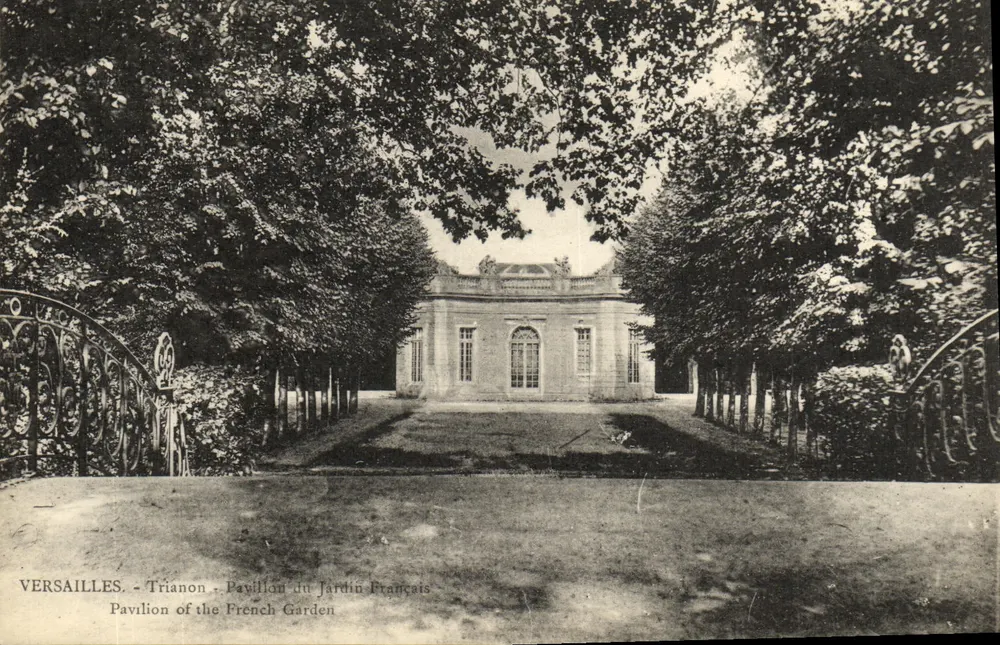 Versailles - Trianon - Pavilhão do Jardim Francês — Edição Cassé, 9, rue Colbert, Versailles - Frente