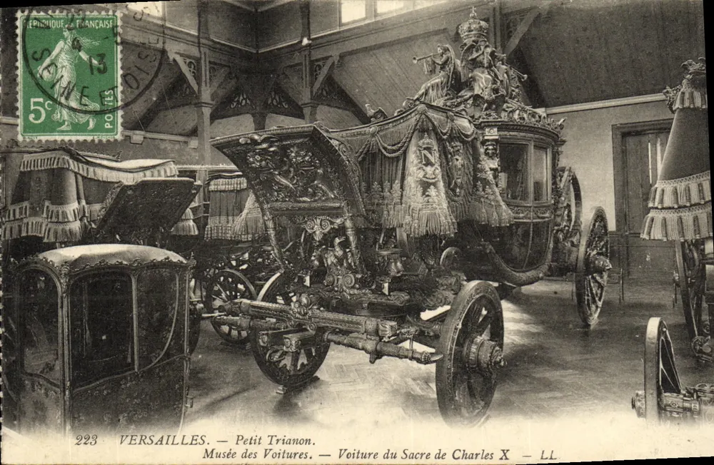 Versailles — Petit Trianon. Museum der Autos — Auto der Krönung von Charles X — LL. - Vorderseite