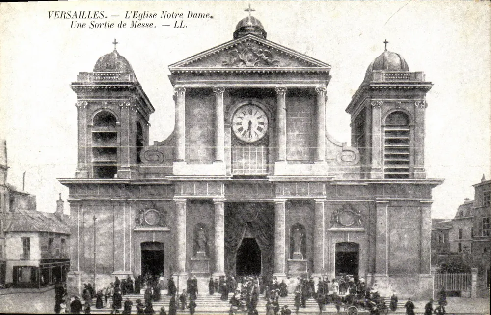 Versailles — Die Kirche Notre-Dame — Eine Messe-Abfahrt — LL. - Vorderseite