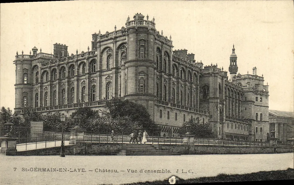 St-GERMAIN-EN-LAYE — Castelo — Vista geral — J.L.C. - Frente