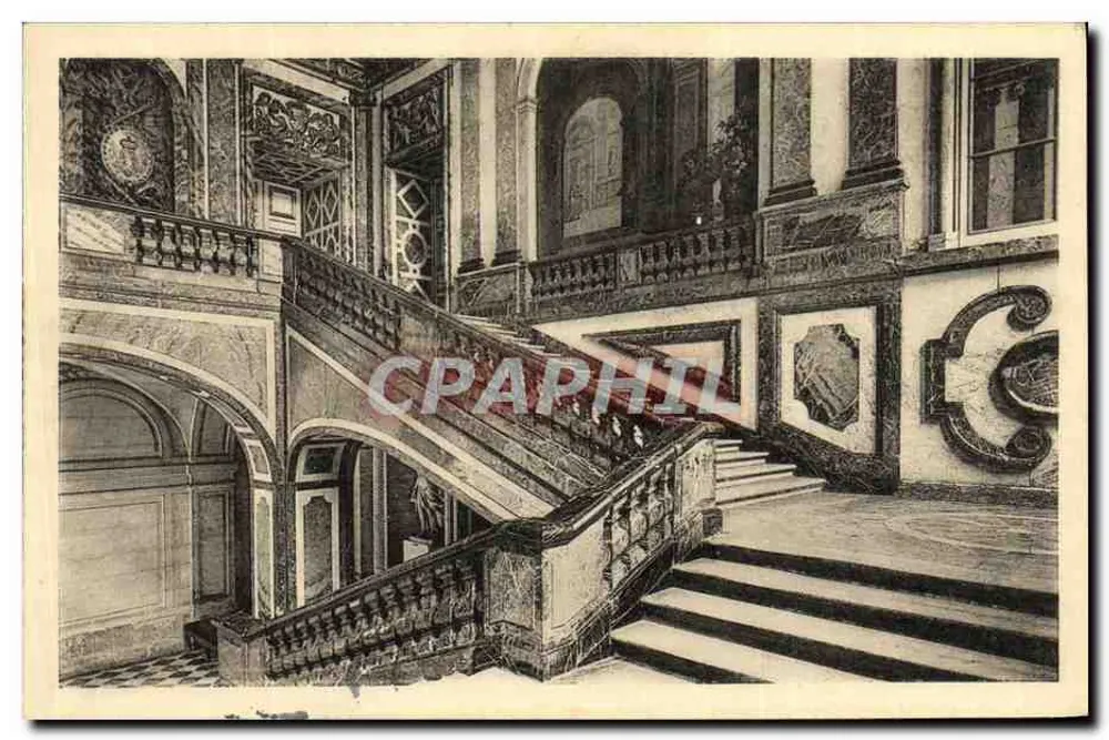 Interior do Castelo de Versailles — escada a dupla revolução — Edição dos Museus Nacionais - Frente