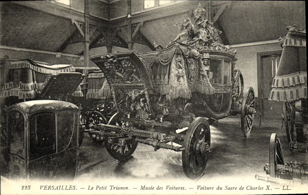 Versailles — Das Kleine Trianon — Museum der Autos — Kutsche der Krönung von Karl X — LL. — Nr. 223 - Vorderseite