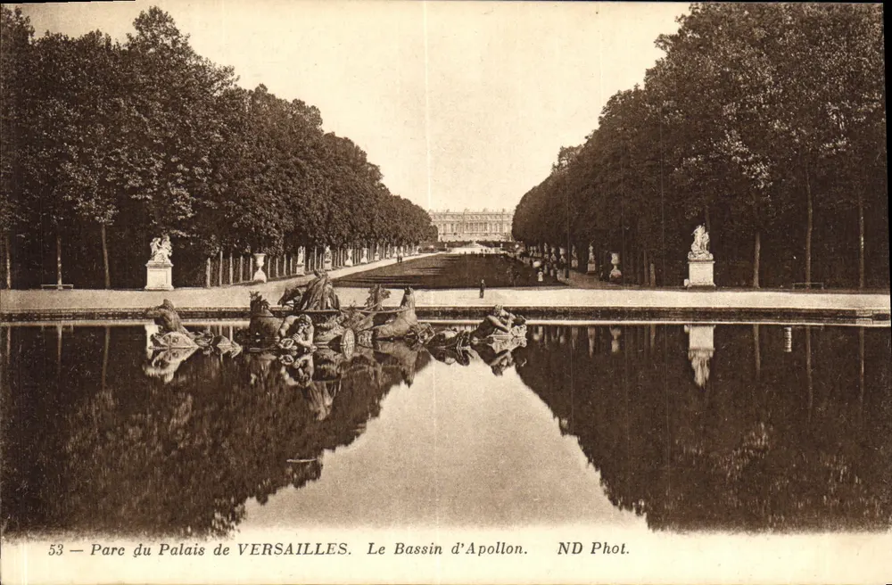 Park des Schlosses VERSAILLES — Der Apollon-See — ND Phot. - Vorderseite