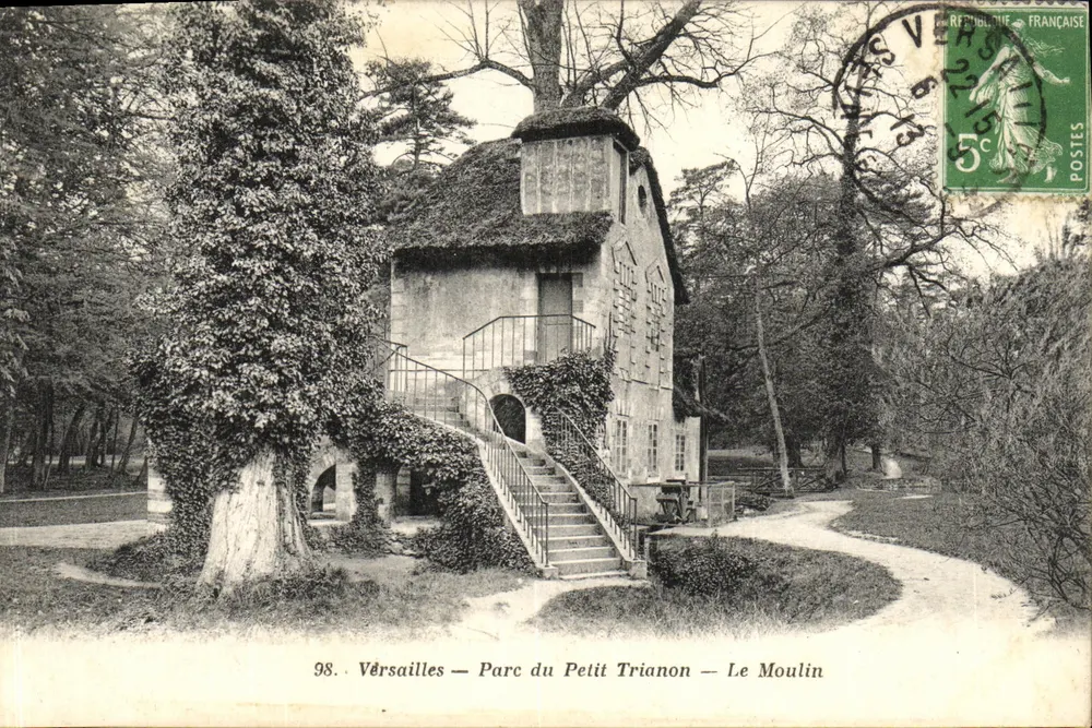 Versailles — Parc du Petit Trianon — Le Moulin - Frente