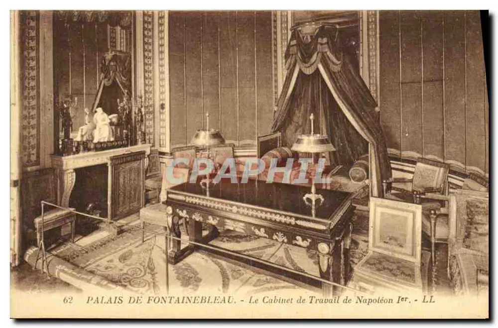 Schloss Fontainebleau — Das Arbeitszimmer von Napoleon I — LL - Vorderseite