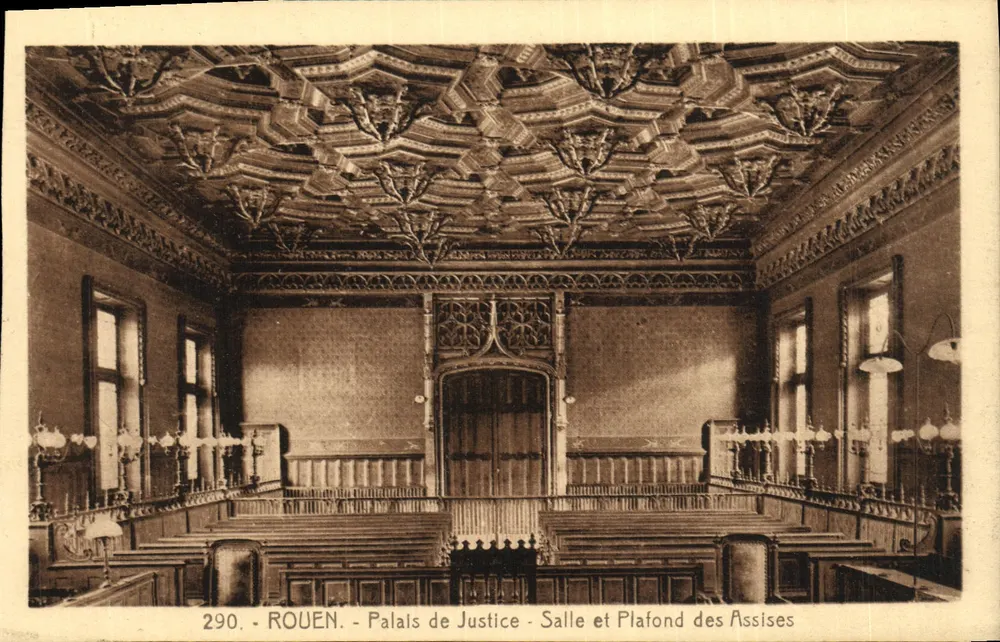 Rouen - Palais de Justice - Salle und Plafond des Assises - Vorderseite