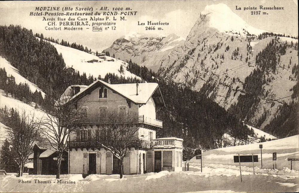 Morzine (Haute-Savoie) - Hotel-Pension-Restaurant du Rond-Point - Photo Thomas - Morzine - Vorderseite