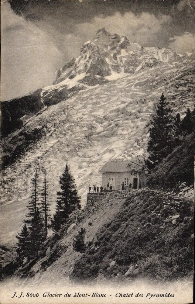 Glaciar do Mont-Blanc — Chalet das Pirâmides — J.J. 8606 - Frente