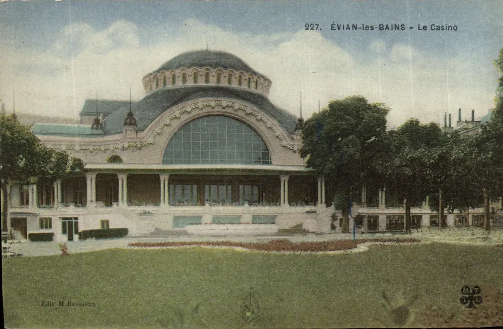 ÉVIAN-les-BAINS - O Casino — Editor M. Baumann, n° 227 - Frente