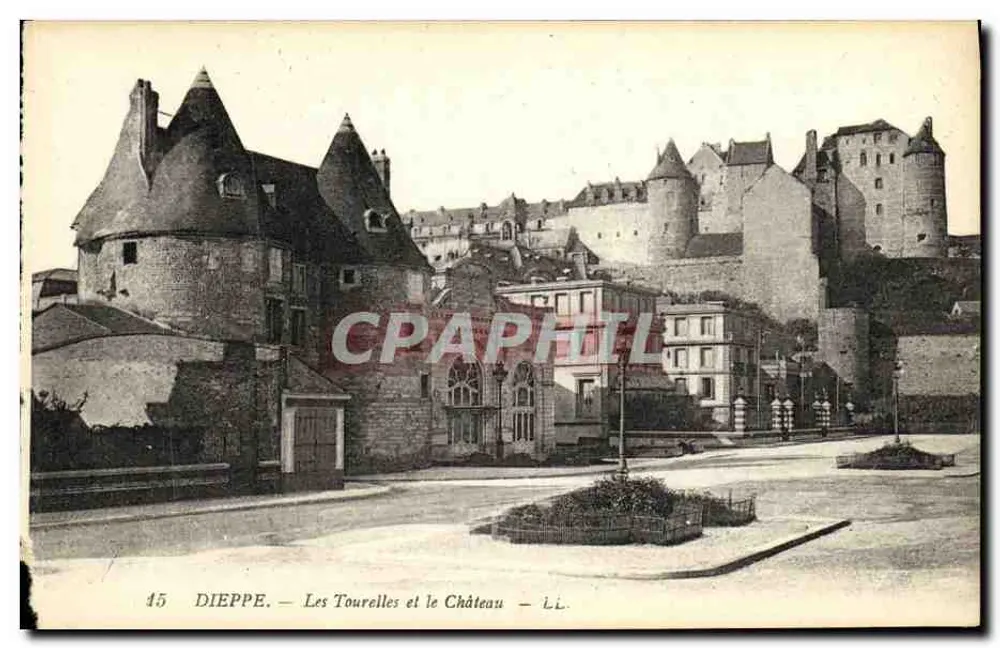Dieppe — Les Tourelles et le Château — LL - Frente