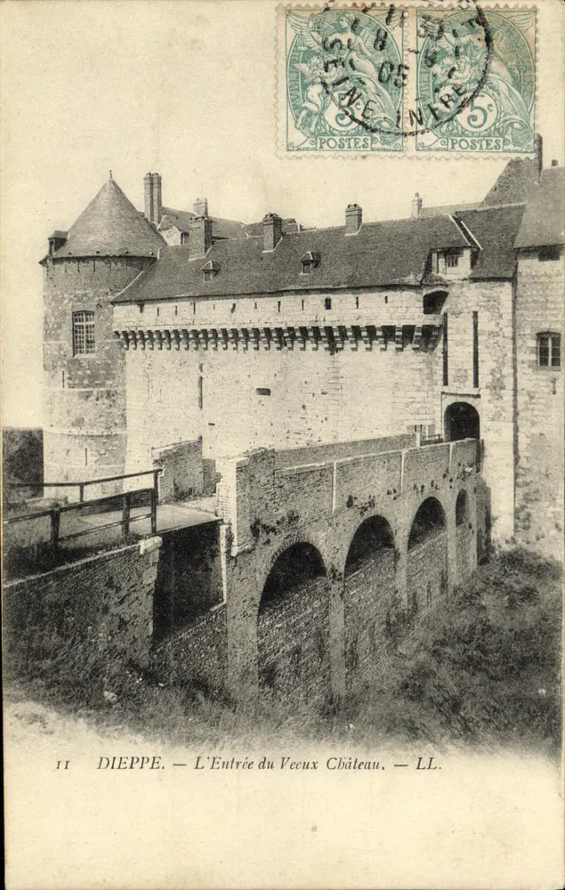 Dieppe — Eingang zum Alten Schloss — LL. - Vorderseite