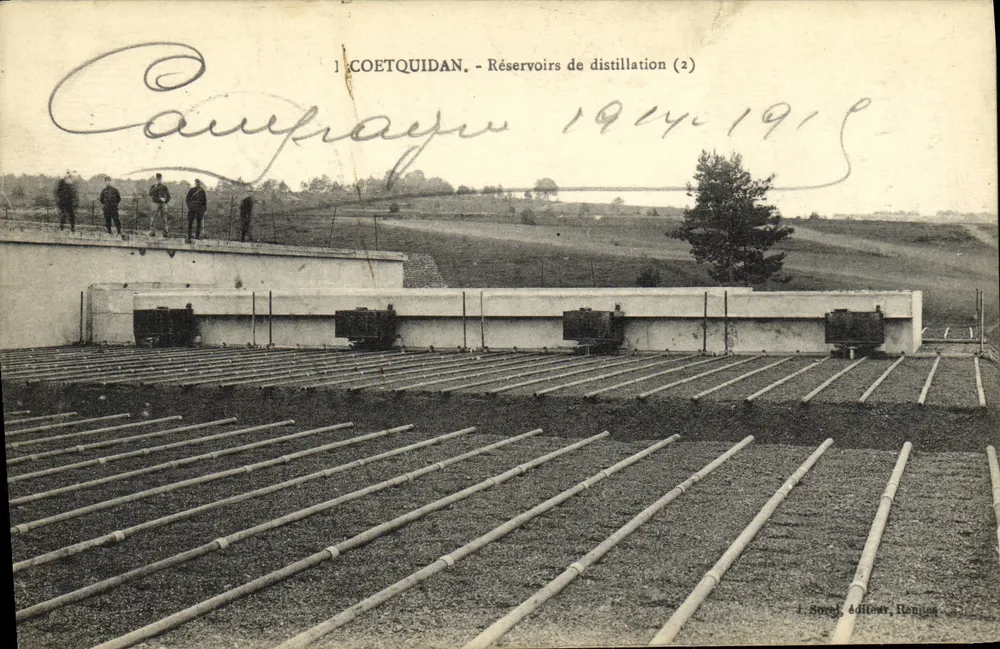 Coetquidan - Reservatórios de destilação (2) — J. Sowel, editor, Rennes - Frente