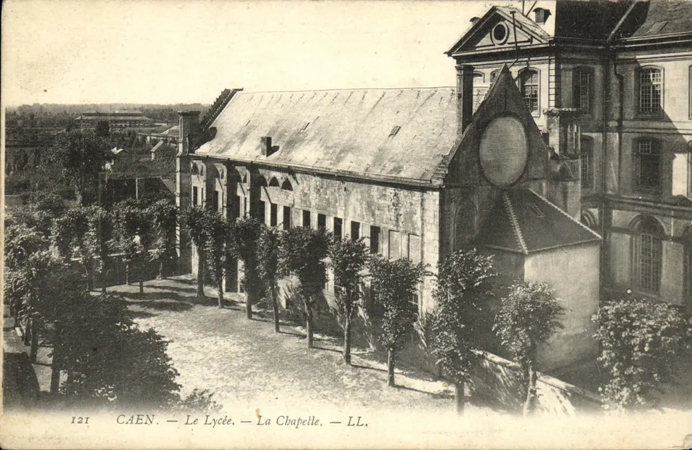 Caen — O Liceu — A Capela — LL. - Frente