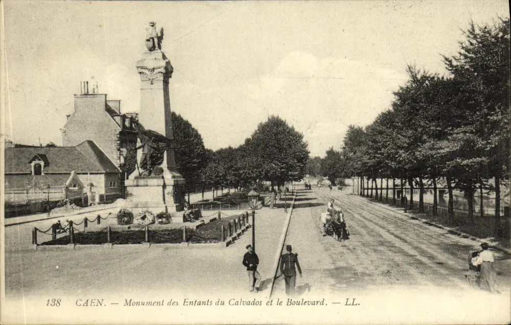 Caen — Denkmal der Kinder des Calvados und der Boulevard — LL. n°138 - Vorderseite