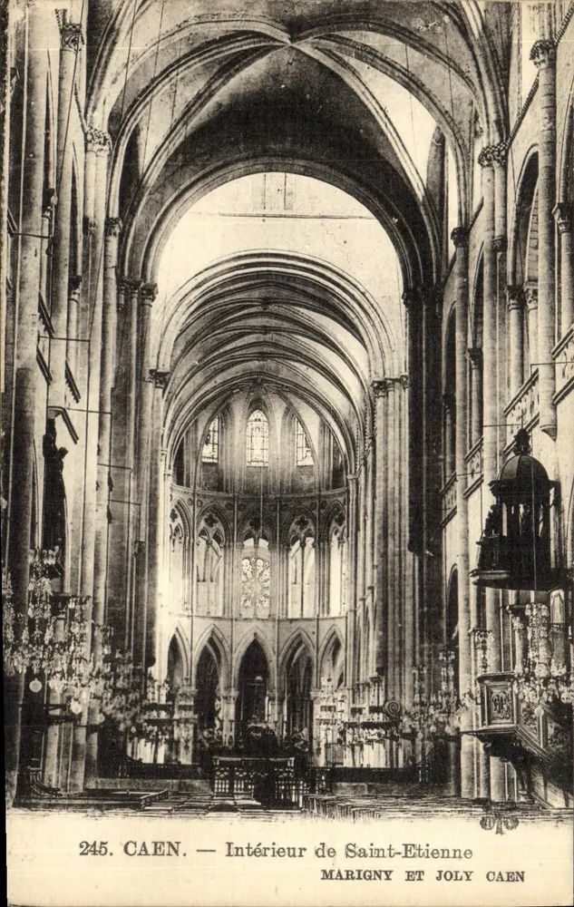 Caen — Interior de Saint-Étienne — Marigny et Joly Caen - Frente
