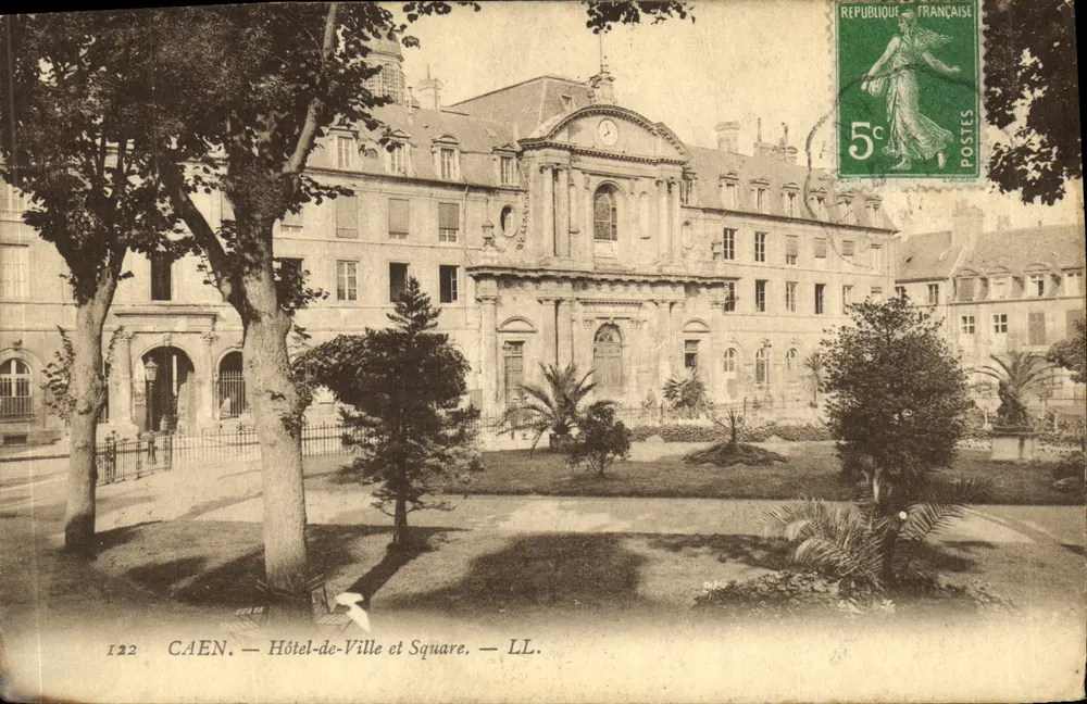 CAEN — Hotel-de-Ville e Square — LL. - Frente