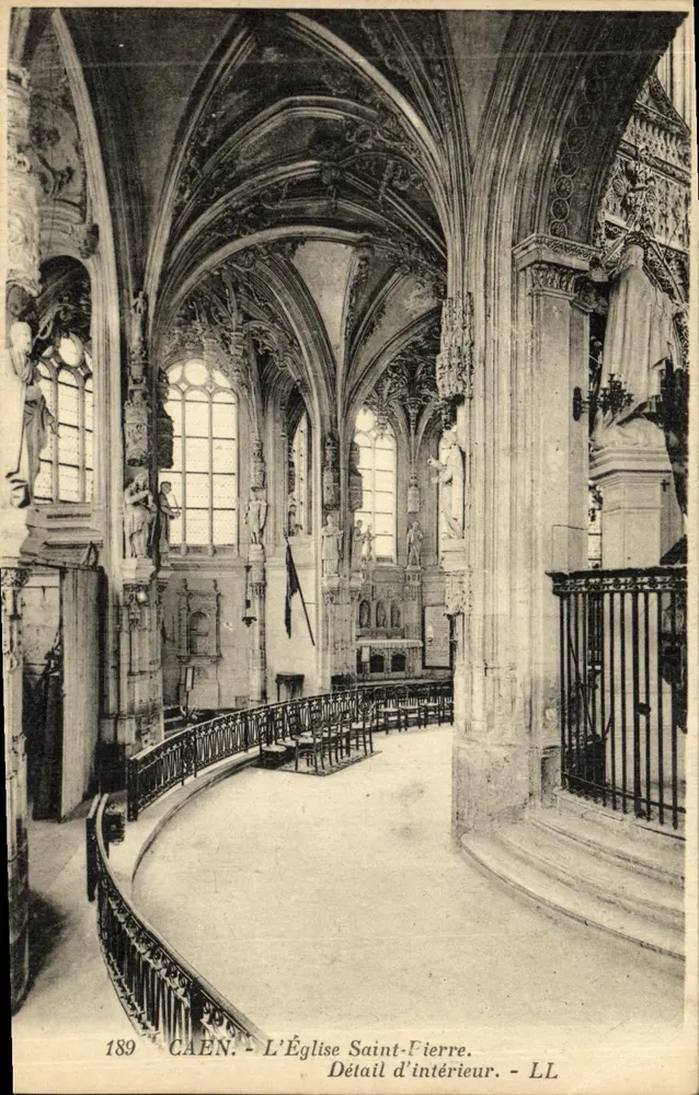 Caen - Kirche Saint-Fierre - Innenansicht - LL - Vorderseite