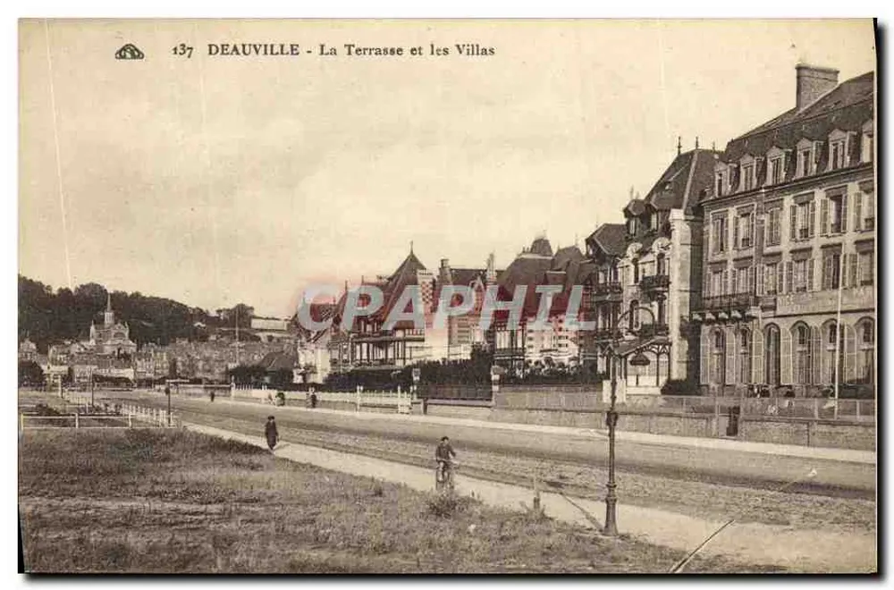 Deauville - La Terrasse et les Villas — CPM n°137 - Recto