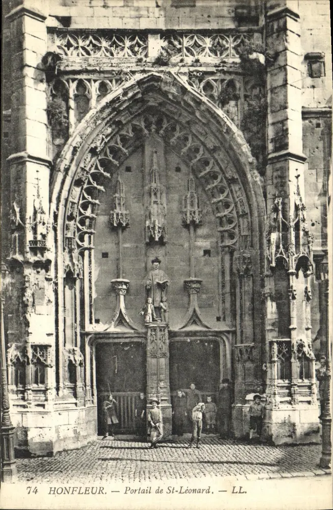 Honfleur — Portal de St-Léonard — LL. — Lévy Fils & Cie, Paris - Frente