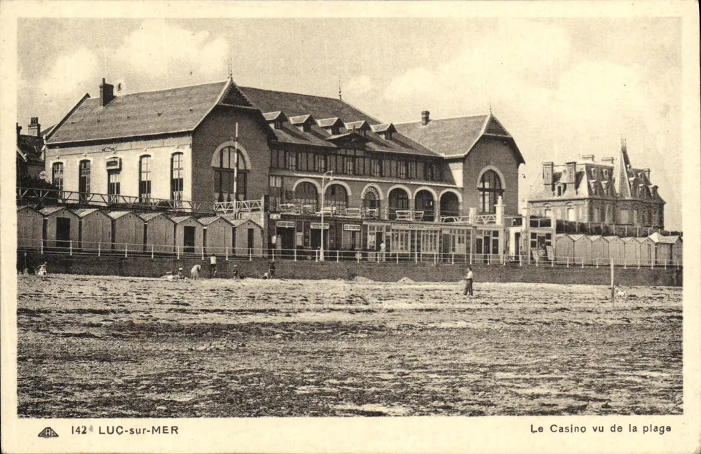 Luc-sur-Mer — Le Casino vu de la plage — éditeur AR - Vorderseite