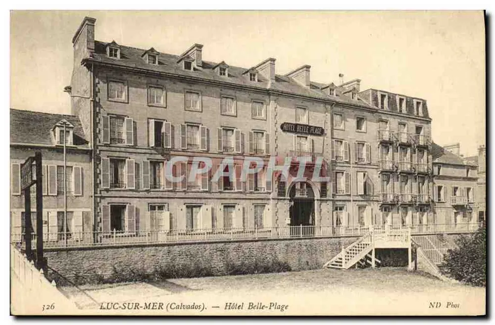Luc-sur-Mer (Calvados) — Hotel Belle-Plage — ND Phor - Frente