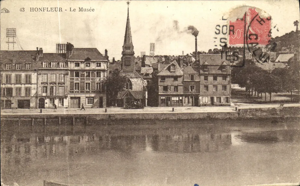 Honfleur - O Museu — vista do porto com igreja e caminho de tração — editor C. Alleez, n°43 - Frente