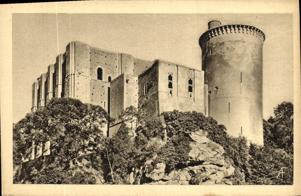 Falaise — O Castelo de Guilherme o Conquistador (XIII) e a Torre Talbot — A. Froment, Photo-Editora, Caen - Frente
