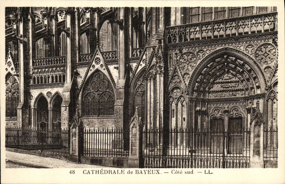 Catedral de Bayeux — Lado sul — LL. — N° 48 - Frente