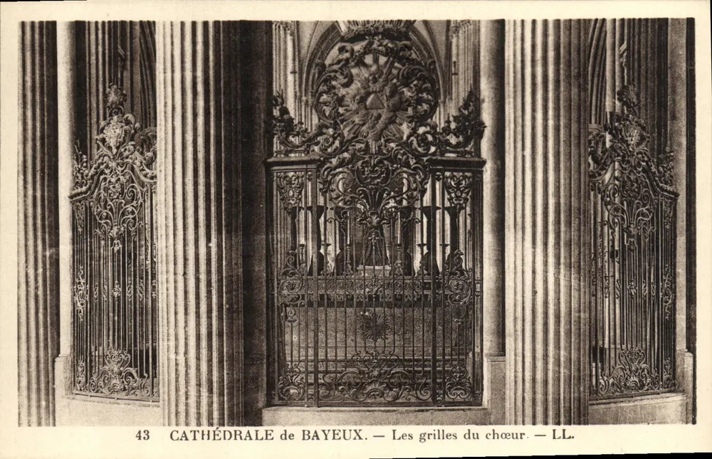 Catedral de Bayeux — Las rejas del coro — L.L. - Anverso