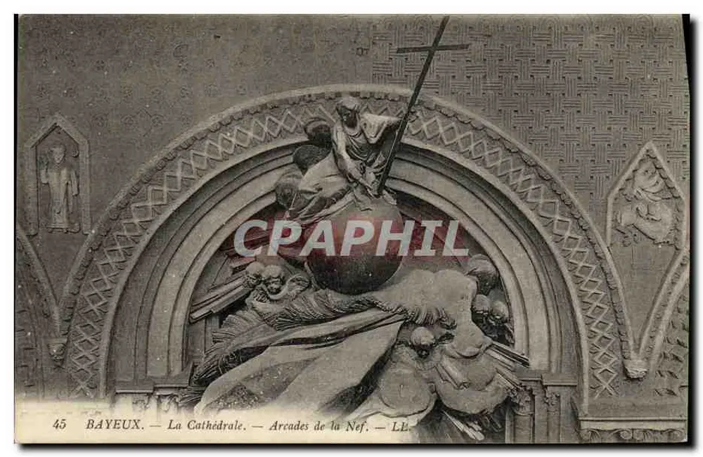 Bayeux — Die Kathedrale — Arcaden der Kirche — LL - Vorderseite
