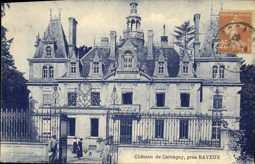 Castelo de Carcagny, perto de Bayeux — editor A. Bezançon, número de série não visível - Frente