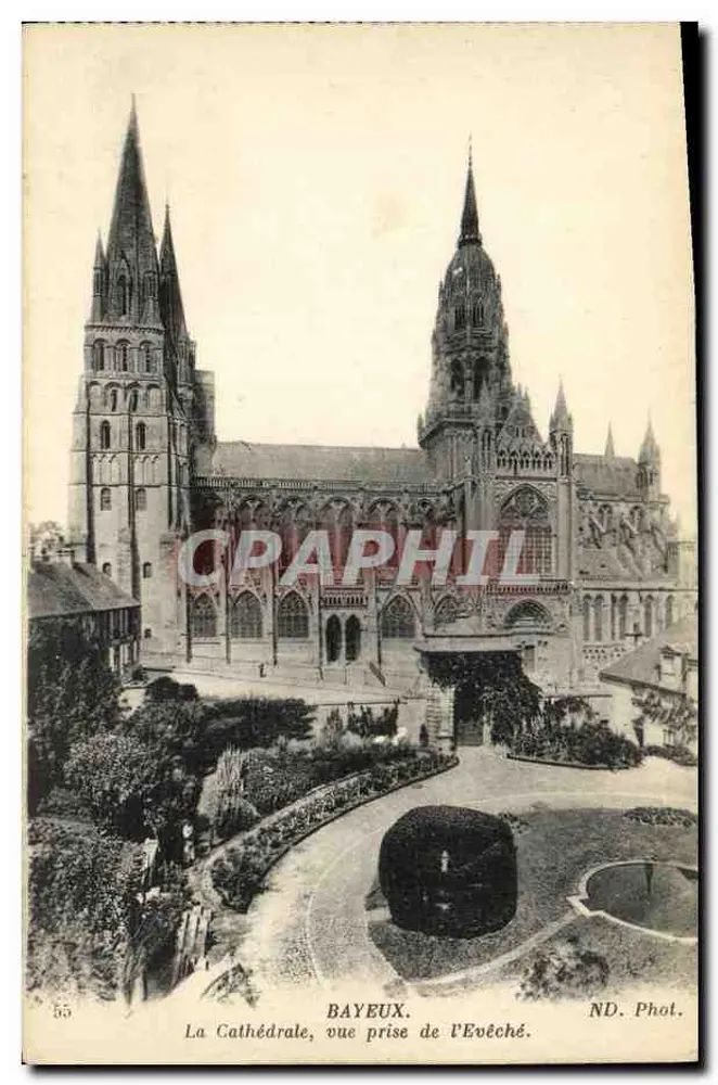 Bayeux — Die Kathedrale, Aufnahme vom Bischofssitz — ND. Fotografie - Vorderseite