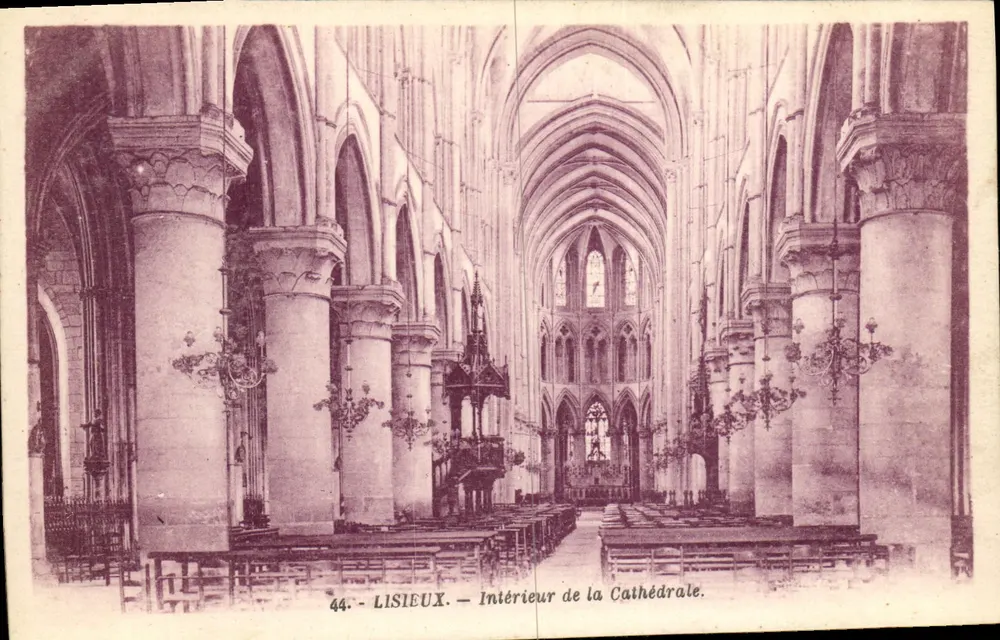 Lisieux — Interior da Catedral — G. Artaud, Nantes - Frente
