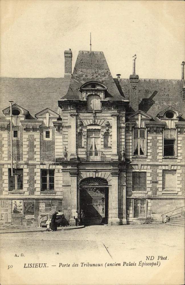 Lisieux — Tor der Tribunale (ehemaliges Episkopale Palast) — ND Fot. - Vorderseite