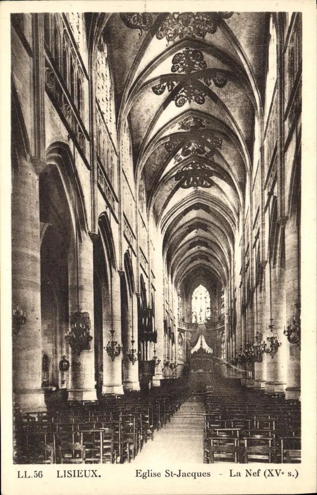 Lisieux — Igreja de São Jacó — A Nave (século XV) - Frente