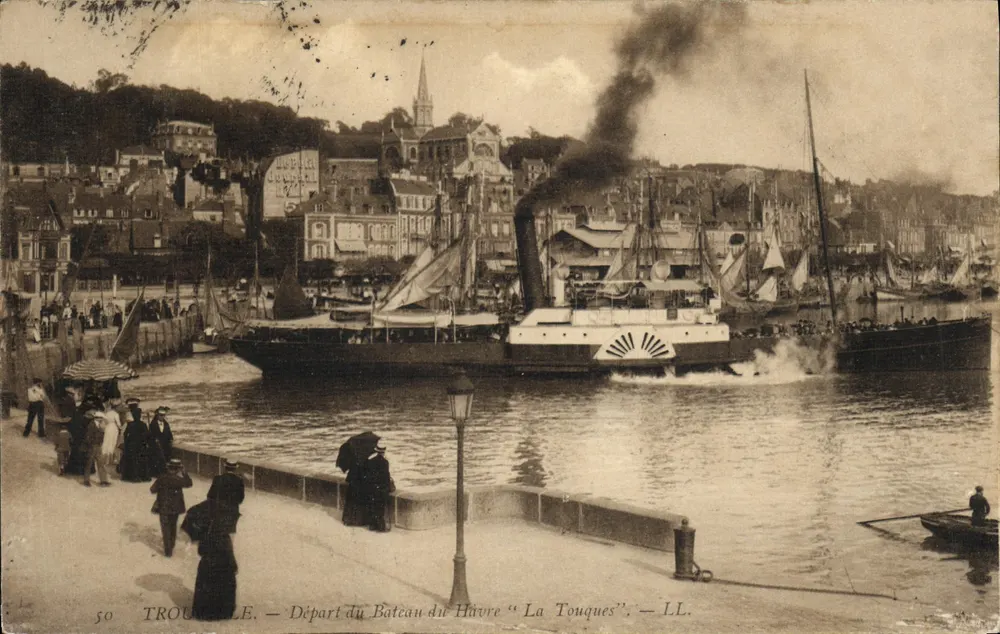 Trouville — Abfahrt des Havre-Schiffes "La Touques" — LL - Vorderseite