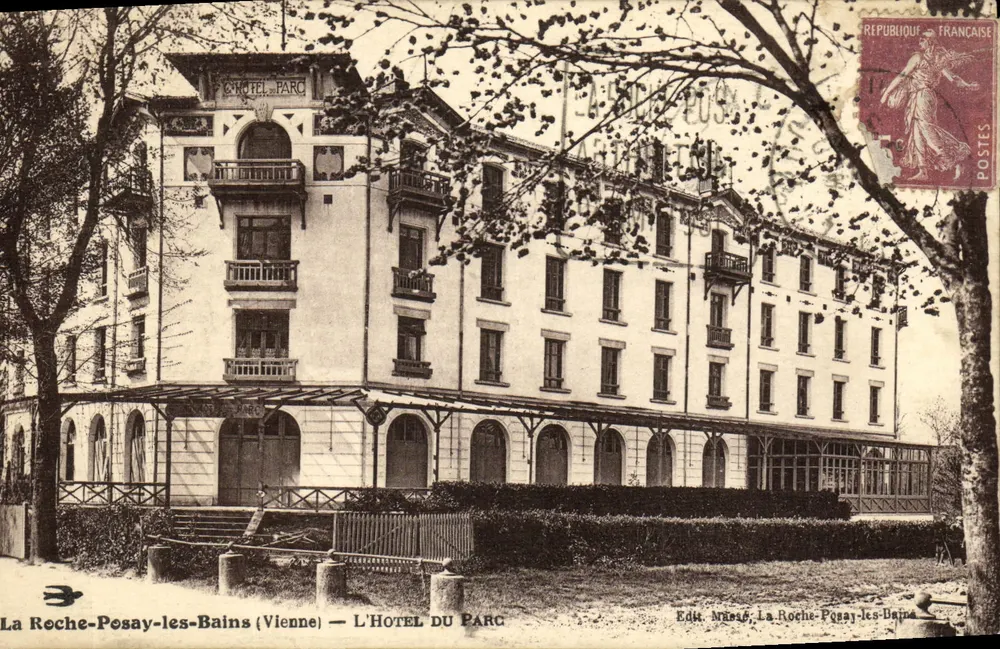 La Roche-Posay-les-Bains (Vienne) — Das Hotel du Parc — Verlag Mirea, La Roche-Posay-les-Bains - Vorderseite