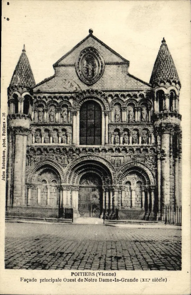 Poitiers (Vienne) — Westfassade der Notre-Dame-la-Grande (11. Jahrhundert) — Jules Robuchon, phot. Poitiers - 36 - Vorderseite