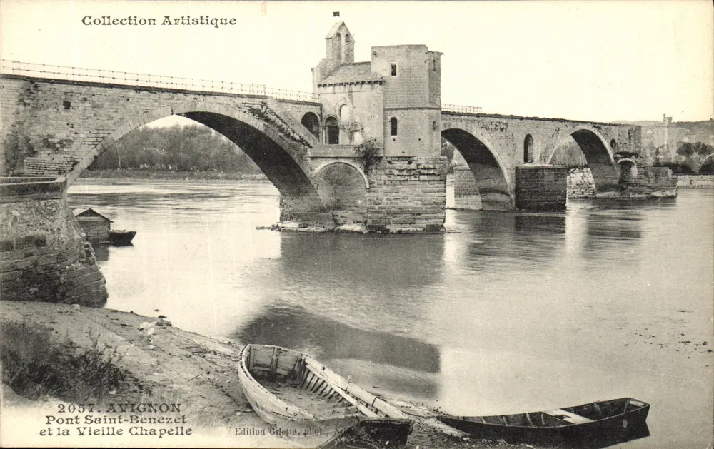 Avignon — Brücke Saint-Bénézet und die Alte Kapelle — Giletta-Ausgabe, Foto von Nîmes - Vorderseite