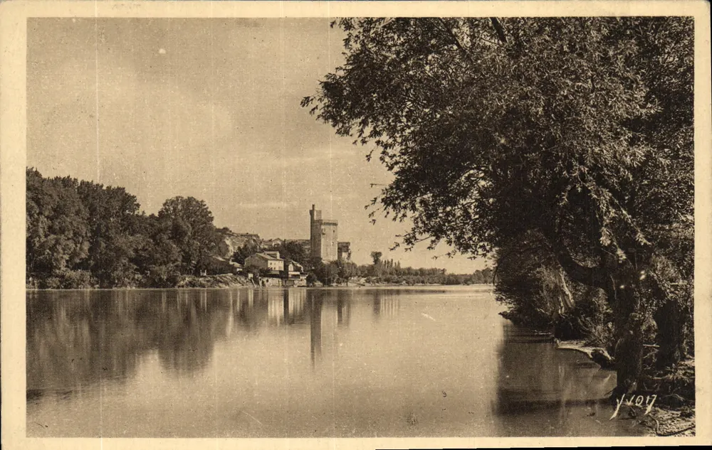 O Rio Rhône em Avignon - Torre de Felipe o Belo — Edição de Arte YVON - Frente