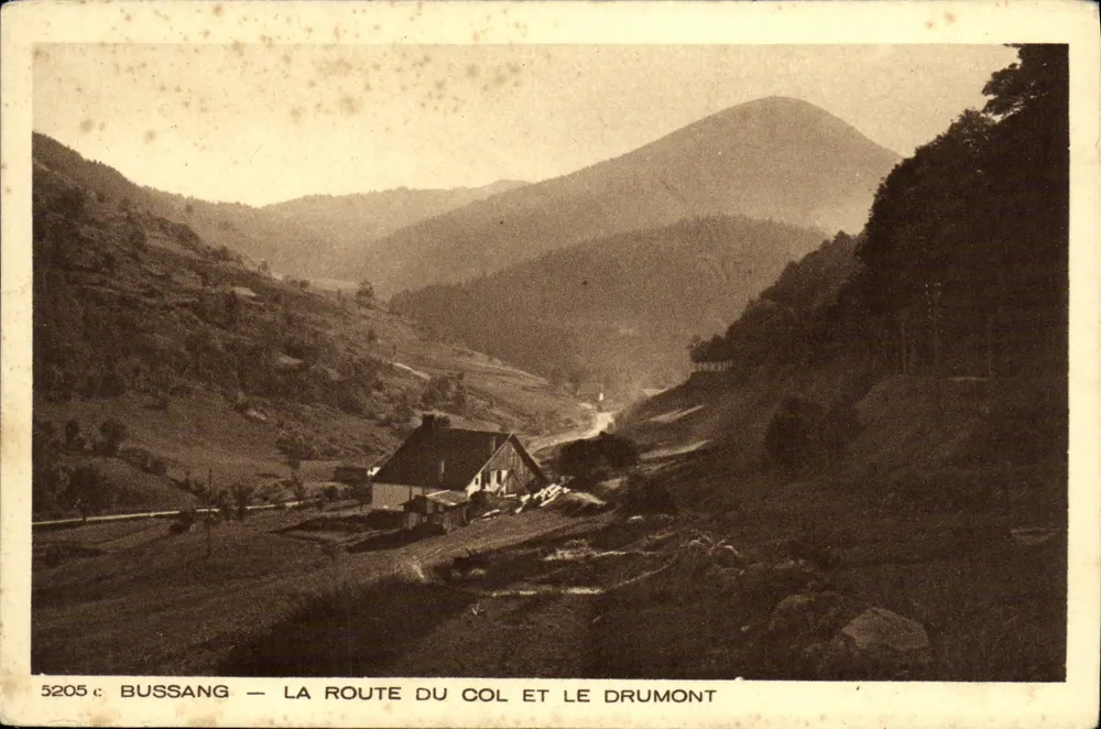 Bussang — A estrada do colo e o Drumont — Coleção Les Vosges, editado por Braun & Cie, Mulhouse-Dornach - Frente
