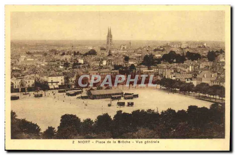 Niort - Pátio da Brèche - Vista geral - Frente