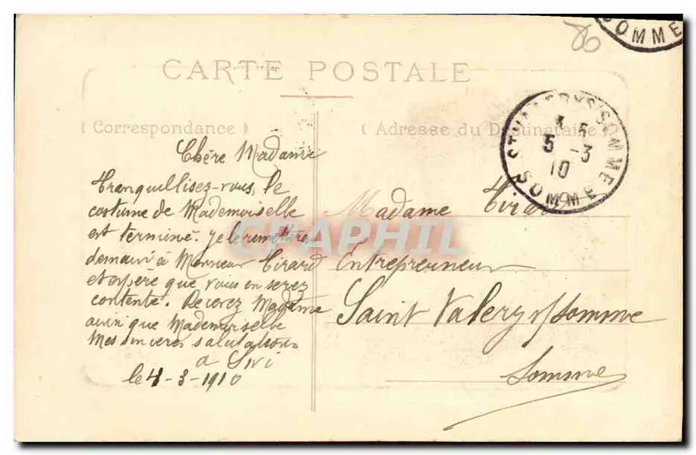 Alberville. Platz des Admirals Courbet — Ansicht des Platzes mit Gebäuden und Geschäften — Verleger nicht sichtbar - Rückseite