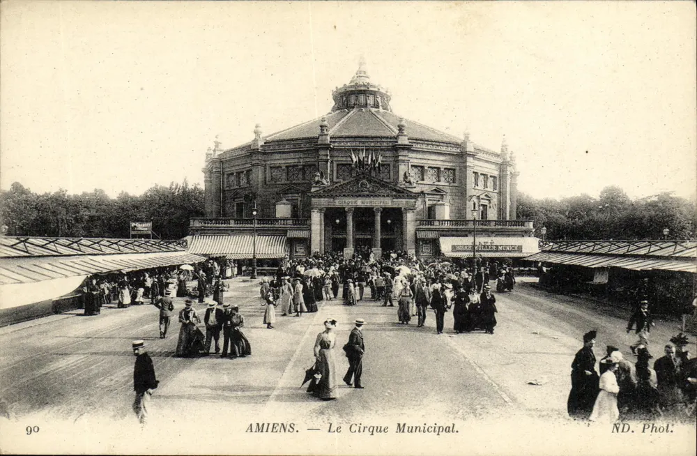 AMIENS — O Circo Municipal — ND. Phot. - Frente