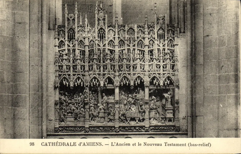 CATEDRAL DE AMIENS — O Velho e o Novo Testamento (baixo-relevo) - Frente